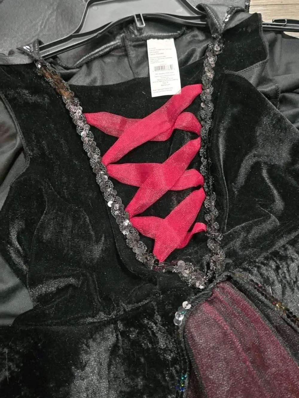 Source Unknown Girls Black & Burgundy Velvet Lace-Up Dress